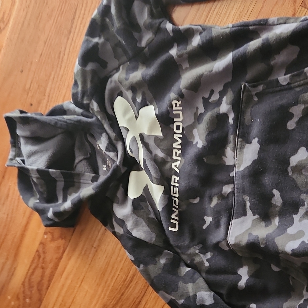 Under Armour youth large